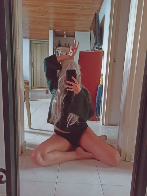 Header of cutiecharlotte