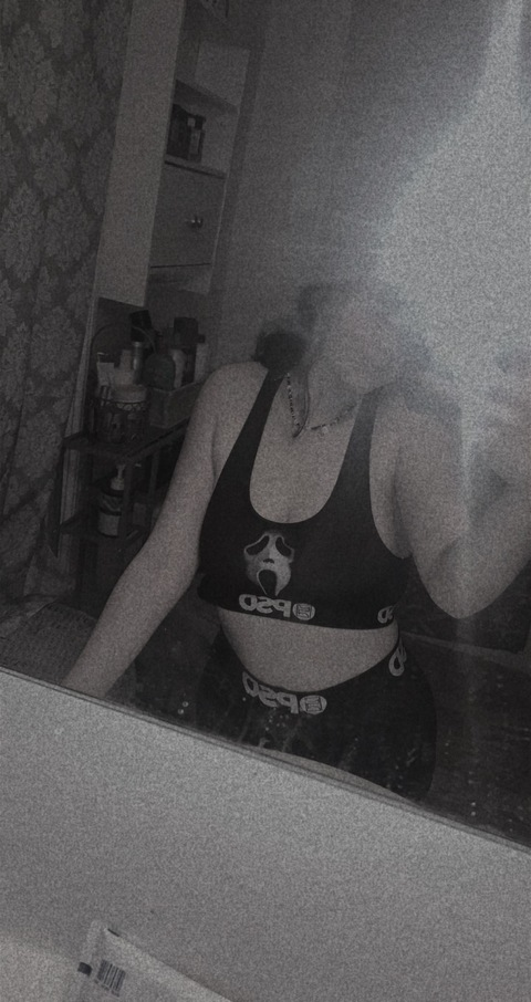 Header of mariah004433