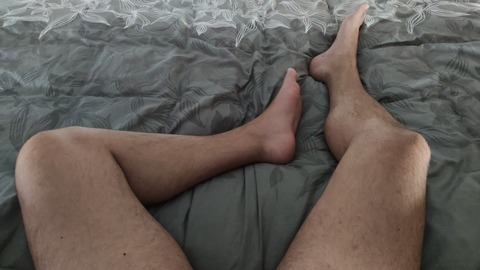 Header of thenudegreekguy